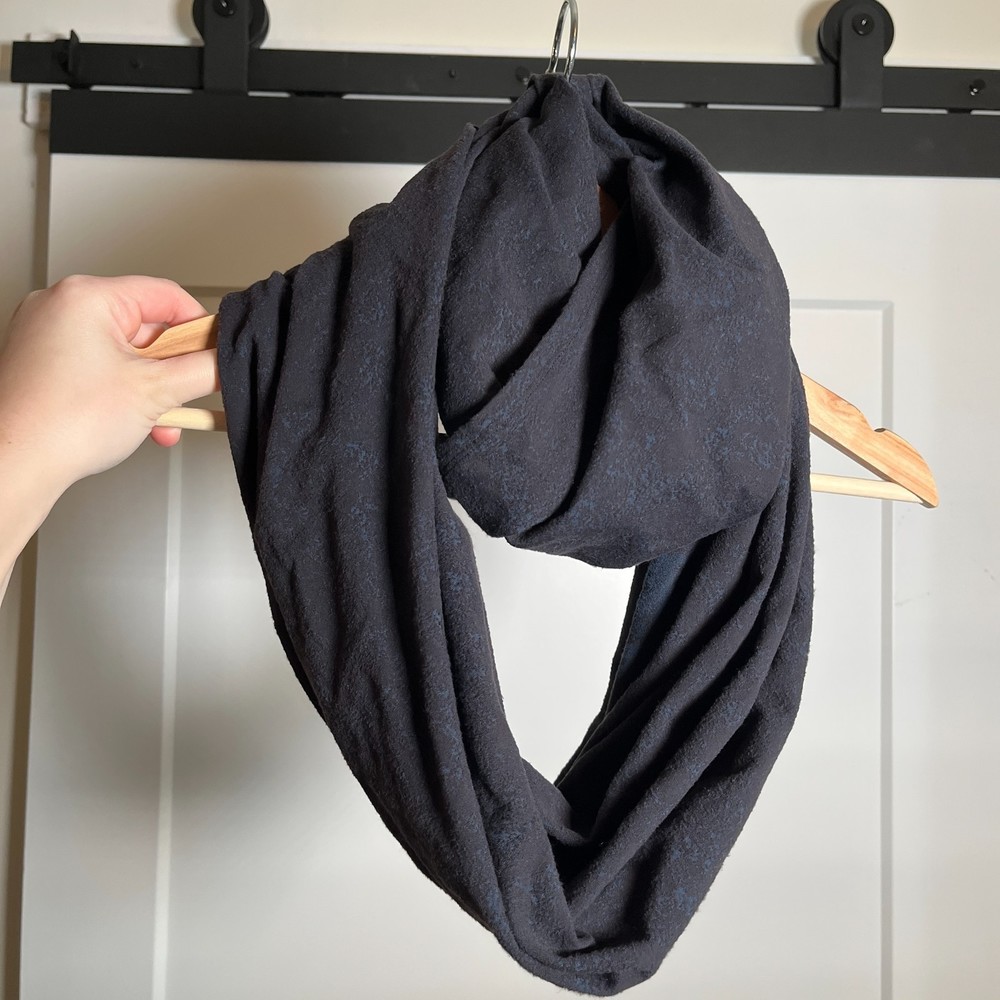 Authentic Lululemon Vinyasa Scarf/Headwrap with Snap Buttons